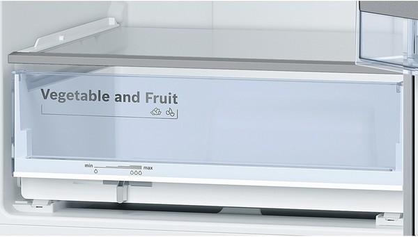 Холодильник Bosch KGN 39LA10
